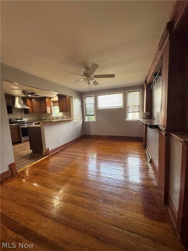 119 Norris ST, St Clairsville, OH 43950