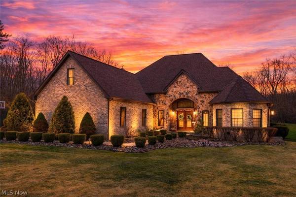 44290 Denise LN, St Clairsville, OH 43950