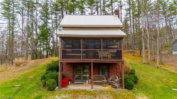 34670 Nelson DR, Piedmont, OH 43983