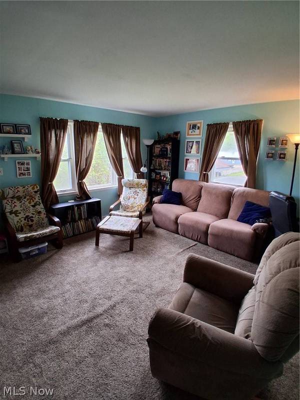 68490 Elm ST, Bridgeport, OH 43912