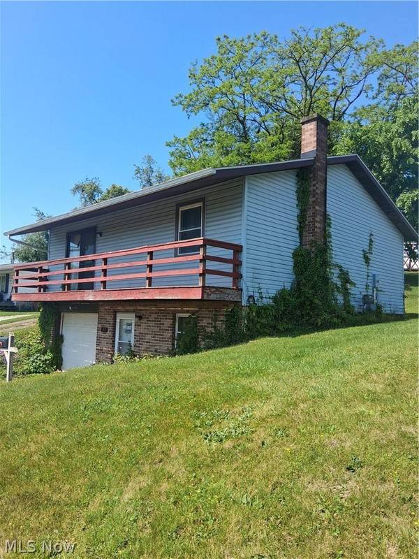 132 W Highland AVE, Barnesville, OH 43713