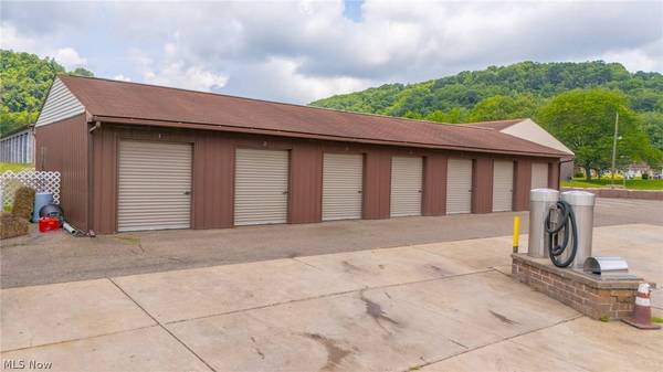 68200 Belmont AVE, Bridgeport, OH 43912