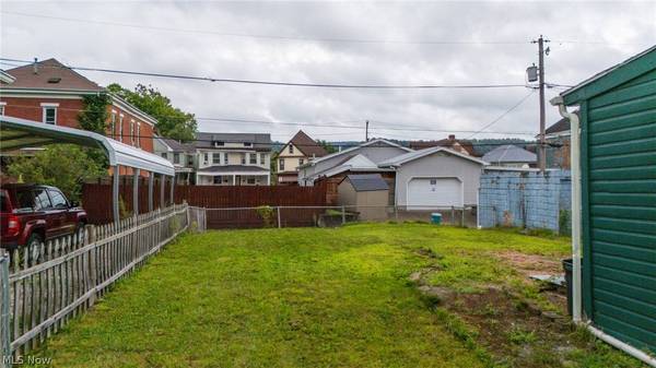 4254 Harrison ST, Bellaire, OH 43906