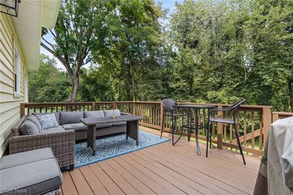 136 Crisswill RD, St Clairsville, OH 43950