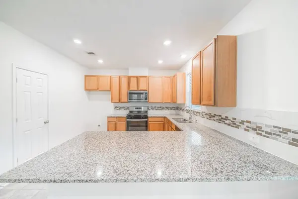 27618 Mesabe DR, Magnolia, TX 77354