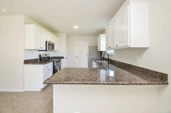 3906 Hollow Cove LN, Richmond, TX 77469