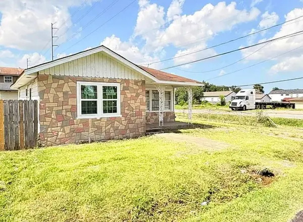 335 Delaware ST, Houston, TX 77029