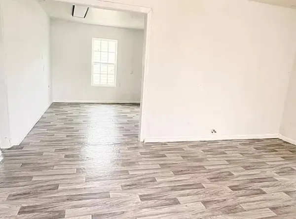 335 Delaware ST, Houston, TX 77029