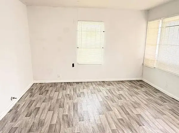 335 Delaware ST, Houston, TX 77029