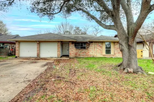 7206 Yellow Pine DR, Houston, TX 77040
