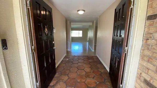 16447 Brookford DR, Houston, TX 77059