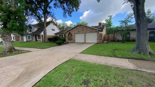 16447 Brookford DR, Houston, TX 77059