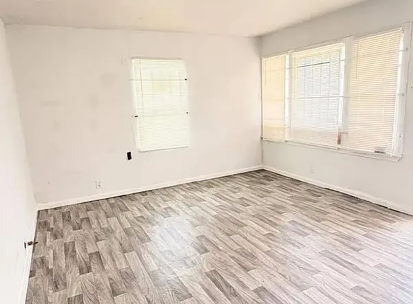 335 Delaware ST, Houston, TX 77029
