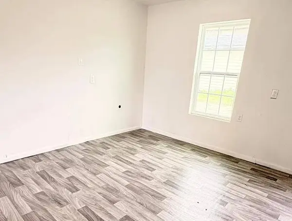 335 Delaware ST, Houston, TX 77029