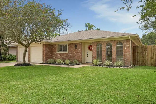 16023 Cavendish DR, Houston, TX 77059