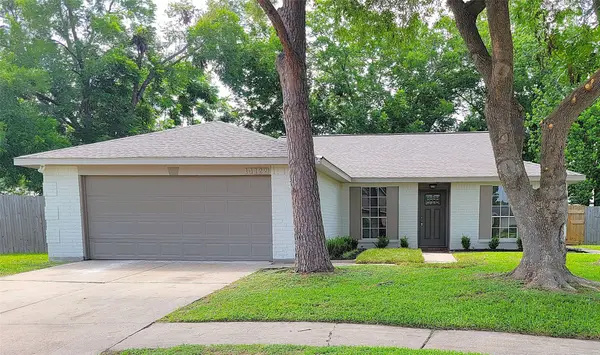 14122 Country Manor DR, Sugar Land, TX 77498