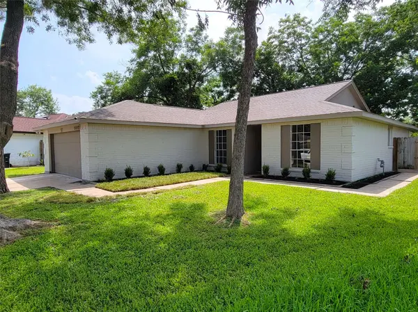 14122 Country Manor DR, Sugar Land, TX 77498