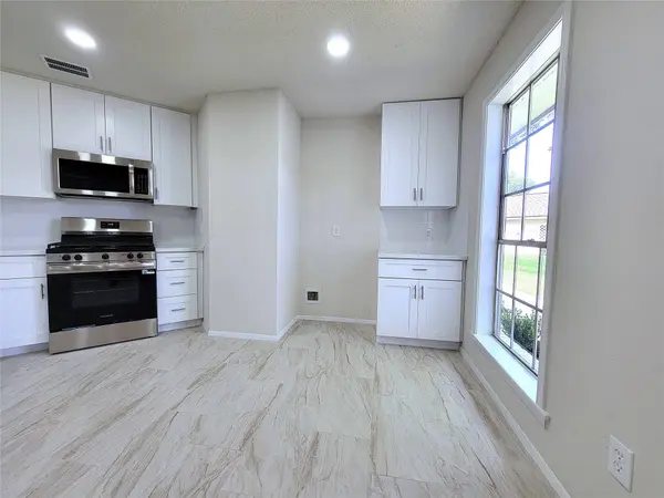 14122 Country Manor DR, Sugar Land, TX 77498