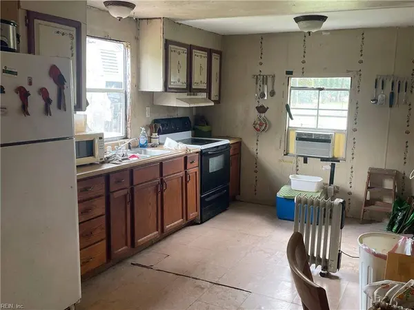 9324 Windsor Boulevard, Windsor, VA 23487