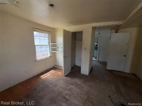 18453 Stansbury ST, Detroit, MI 48235
