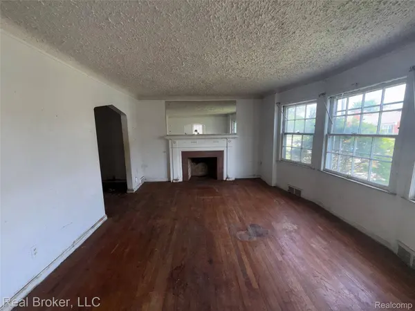 18453 Stansbury ST, Detroit, MI 48235