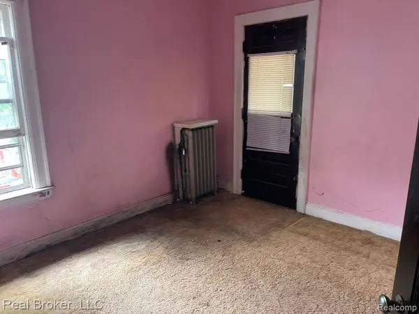 3002 Lawrence ST, Detroit, MI 48206