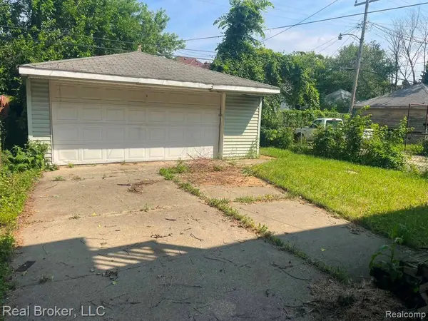 3002 Lawrence ST, Detroit, MI 48206