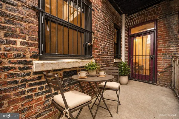 1419 CLIFTON ST NW #104, Washington, DC 20009