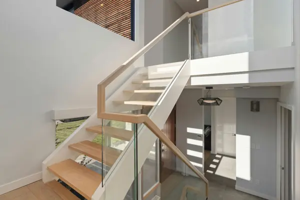 point3d-commercial-imaging-ltd-4fJvfv4rRuY-unsplash