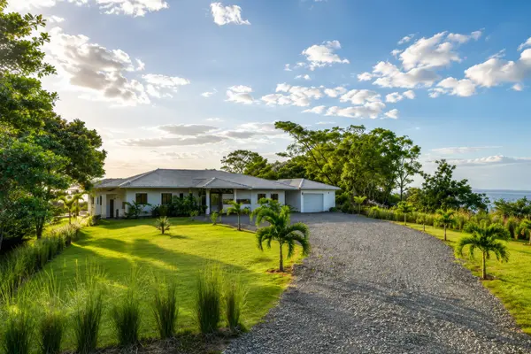 Morrillo Heights, Torio, Province
