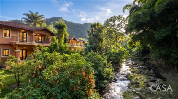 Valle Escondido, Downtown Boquete,