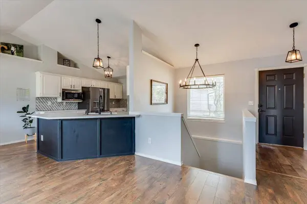 4242 N Dellrose St, Wichita, KS 67220