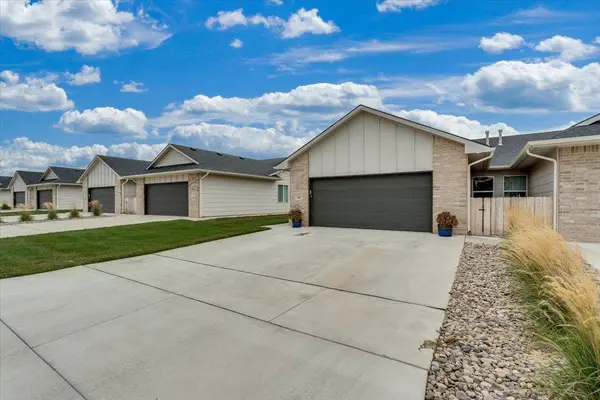 436 W Long Path Ct, Goddard, KS 67052