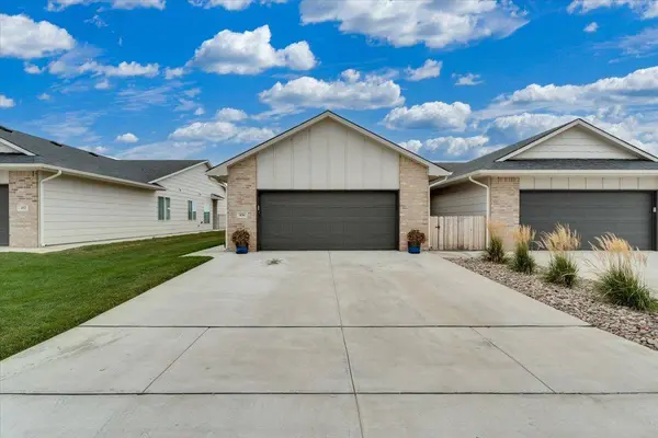 436 W Long Path Ct, Goddard, KS 67052
