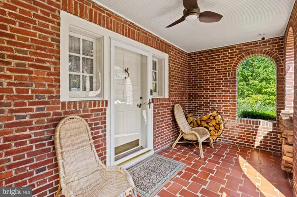 400 BRETTON PL, Baltimore, MD 21218