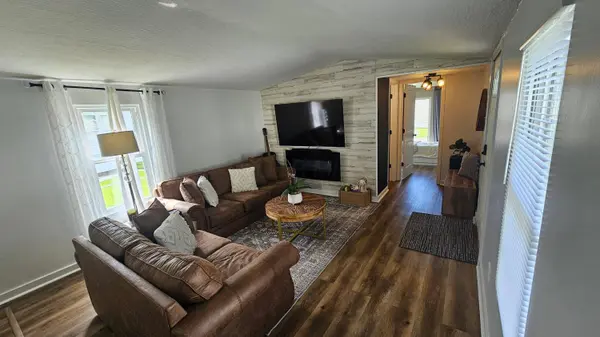 285 Walnut Boulevard, Lewis Center, OH 43035