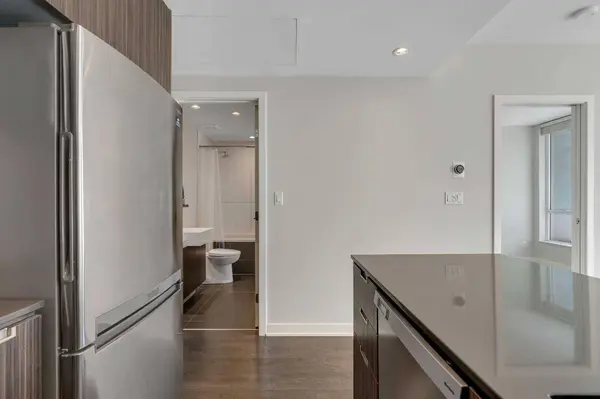 626 14 AVE SW #407, Calgary, AB T2R 0X4