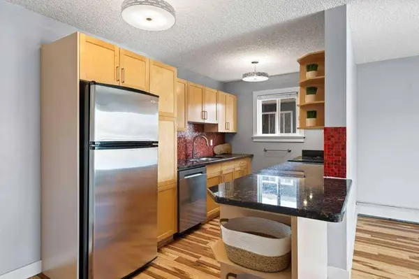 927 2 AVE NW #401, Calgary, AB T2N 0E7