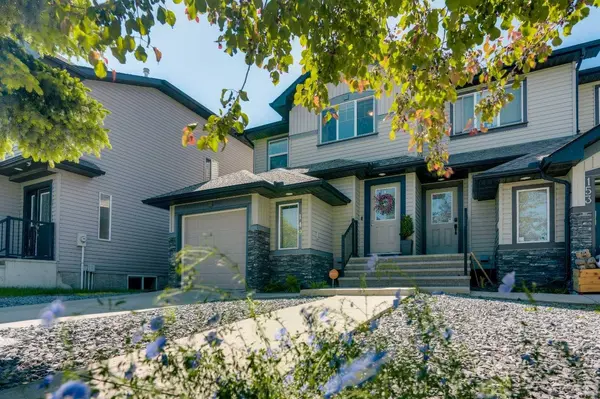 149 Luxstone WAY SW, Airdrie, AB T4B 0H3