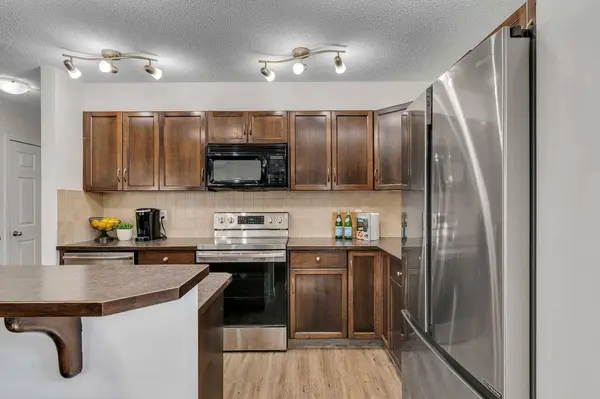 149 Luxstone WAY SW, Airdrie, AB T4B 0H3