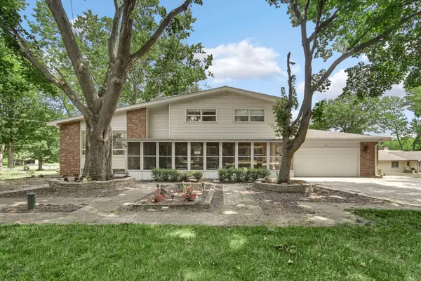 205 Sharon DR