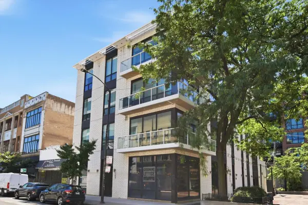 1258 N Milwaukee AVE #2N