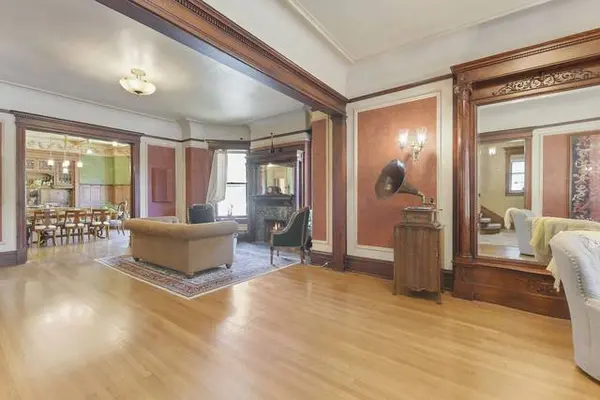1036 W Garfield BLVD, Chicago, IL 60609