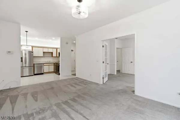 5301 Richmond Rd #301, West Milford Twp., NJ 07480