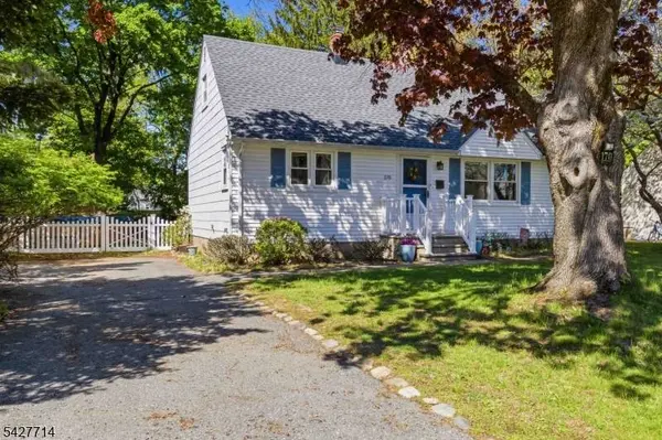 170 Marion Ct, Pompton Lakes Boro, NJ 07442