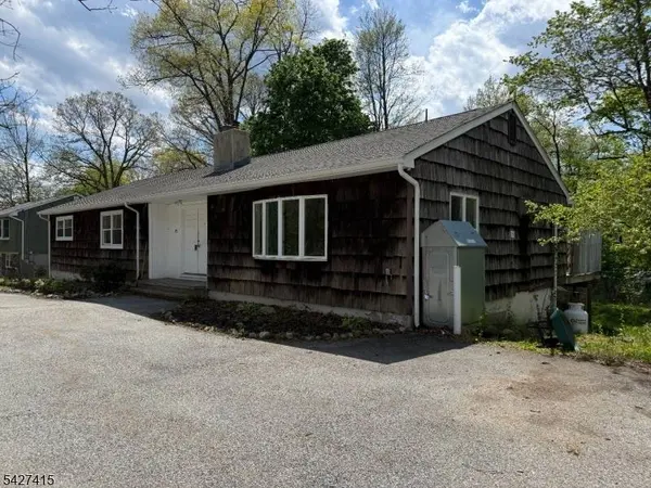 175 Highland Lakes Rd, Vernon Twp., NJ 07422