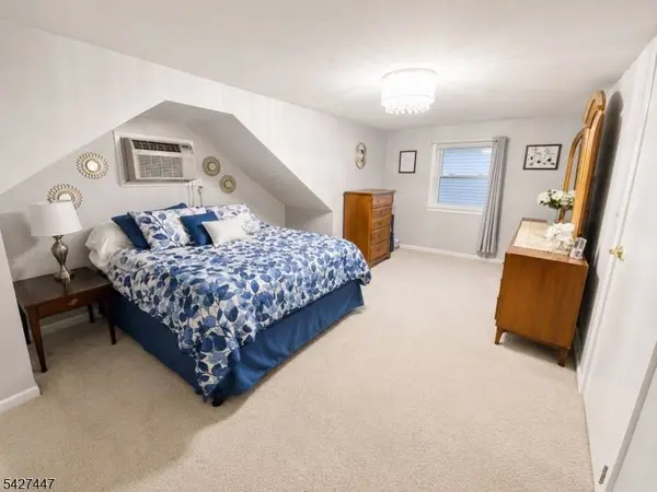 74 8Th Ave, Hawthorne Boro, NJ 07506