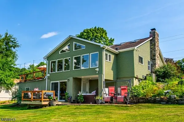 48 Lakeside Ave