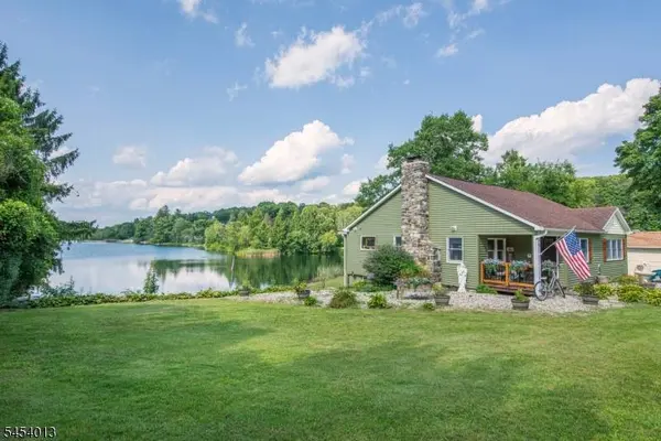48 Lakeside Ave, Hardyston Twp., NJ 07460