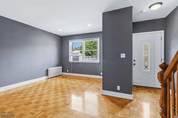 33 Franklin Ave, Clifton City, NJ 07011